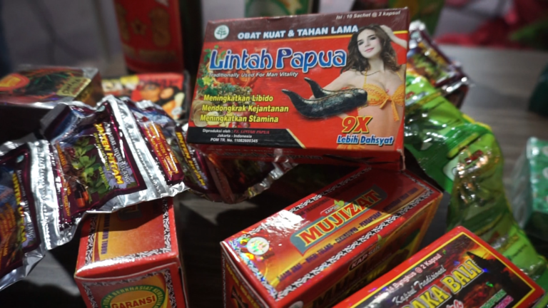 Sejumlah obat-obatan yang dipamerkan BPOM Palembang