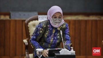 Menaker Ida Fauziyah memastikan UMP akan naik pada tahun depan. Meskipun demikian, ia masih merahasiakan besaran kenaikan UMP.