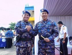 Bupati Askolani Raih Penghargaan Brevet Bhayangkari Bahari Utama