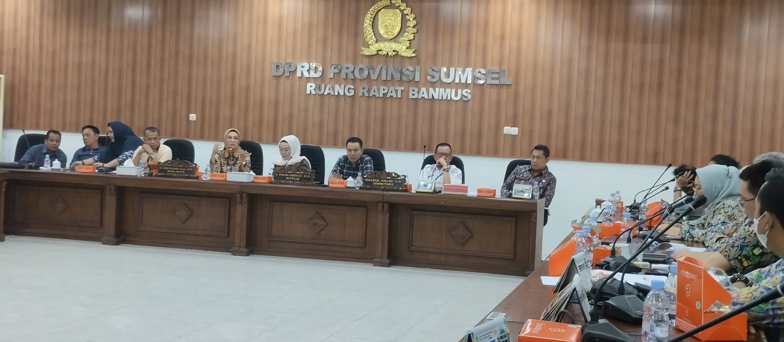 rapat dengar pendapat (RDP) yang diinisiasi Komisi IV DPRD Sumsel diruang Banmus DPRD Sumsel bersama Balai Besar Pelaksanaan Jalan Nasional Sumatera Selatan (BBPJN) Sumsel terkait pemasangan lift diatas Jembatan Ampera bersama pihak terkait, Rabu (30/11)