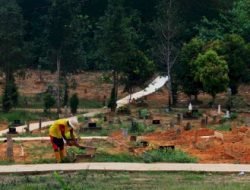 Lahan Pemakaman Covid-19 Bakal Digusur Untuk Proyek Tol Kapal Betung