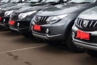 Mobil dinas pejabat di Palembang diganti uang transport. Mobil dinas ditarik dan selanjutnya dilelang. --