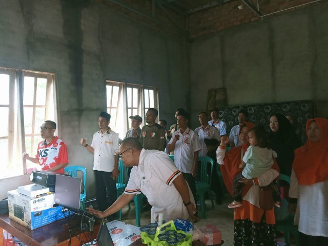 DPD PKS Pali menggelar nonton bareng Konferensi Pers pembacaan hasil keputusan musyawarah majelis Syura