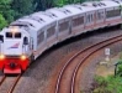 Sambut Mudik Lebaran 2023 , KAI Divre III Siapkan 52.228 Tiket