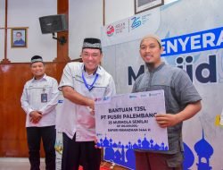 Pusri Salurkan Bantuan Rp 403 Juta Untuk Masjid dan Mushola