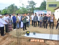 Batu Perluasan Masjid Darul Fallah Talang Jambe Diletakkan