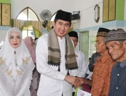 Plt Bupati Salurkan 950 Sembako Zakat Mal
