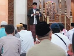 Bupati Askolani Tunaikan Shalat Idul Fitri Di Masjid Agung Al-Amir