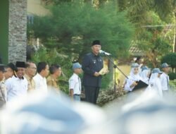 Pimpin Upacara di SMA Negeri 1, Pj Bupati Sampaikan Pesan Ini