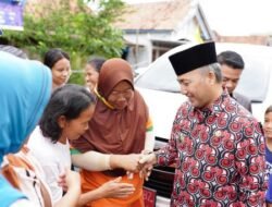 Amir dan Istri Bahagia Dibangun Rumah Layak Huni oleh Pj Bupati Apriyadi