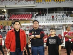 Deru Dampingi Erick Thohir Semangati Timnas Putri U-19