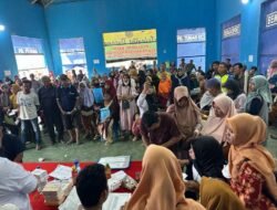 Warga Muba Mulai Terima Buku Tabungan “BANTU UMAK”