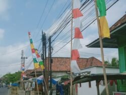 Lurah Kemang Agung Imbau Warga Pasang Bendera