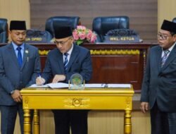 Pj Bupati dan DPRD Tandatangani Nota Kesepakatan KUA dan PPAS RAPBD TA 2024