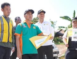 Pj Bupati Apriyadi Bangun Jalan Pelosok, Pangkas Jarak Tempuh Hingga Puluhan Kilometer