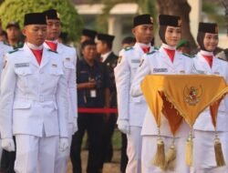 Upacara Parade Senja di Bumi Serasan Sekate Berjalan Lancar