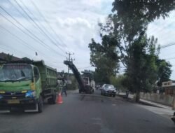 Pemeliharaan Jalan Merdeka Sekayu Sepanjang 2.8 KM Dimulai