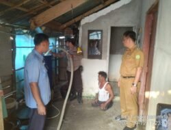 Pj Bupati. Apriyadi Salurkan Bantuan Air Bersih Buat Warga