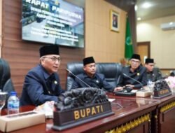 Apriyadi Sampaikan Raperda APBD dan Nota Keuangan TA 2024
