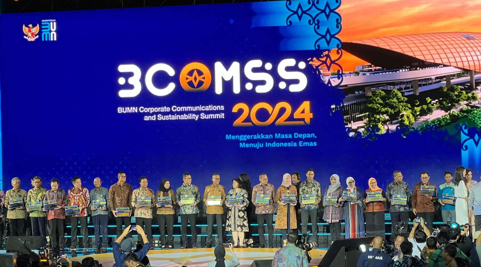 PT Bukit Asam Tbk (PTBA) meraih penghargaan Silver di bidang Community Involvement & Development (CID) Lingkungan