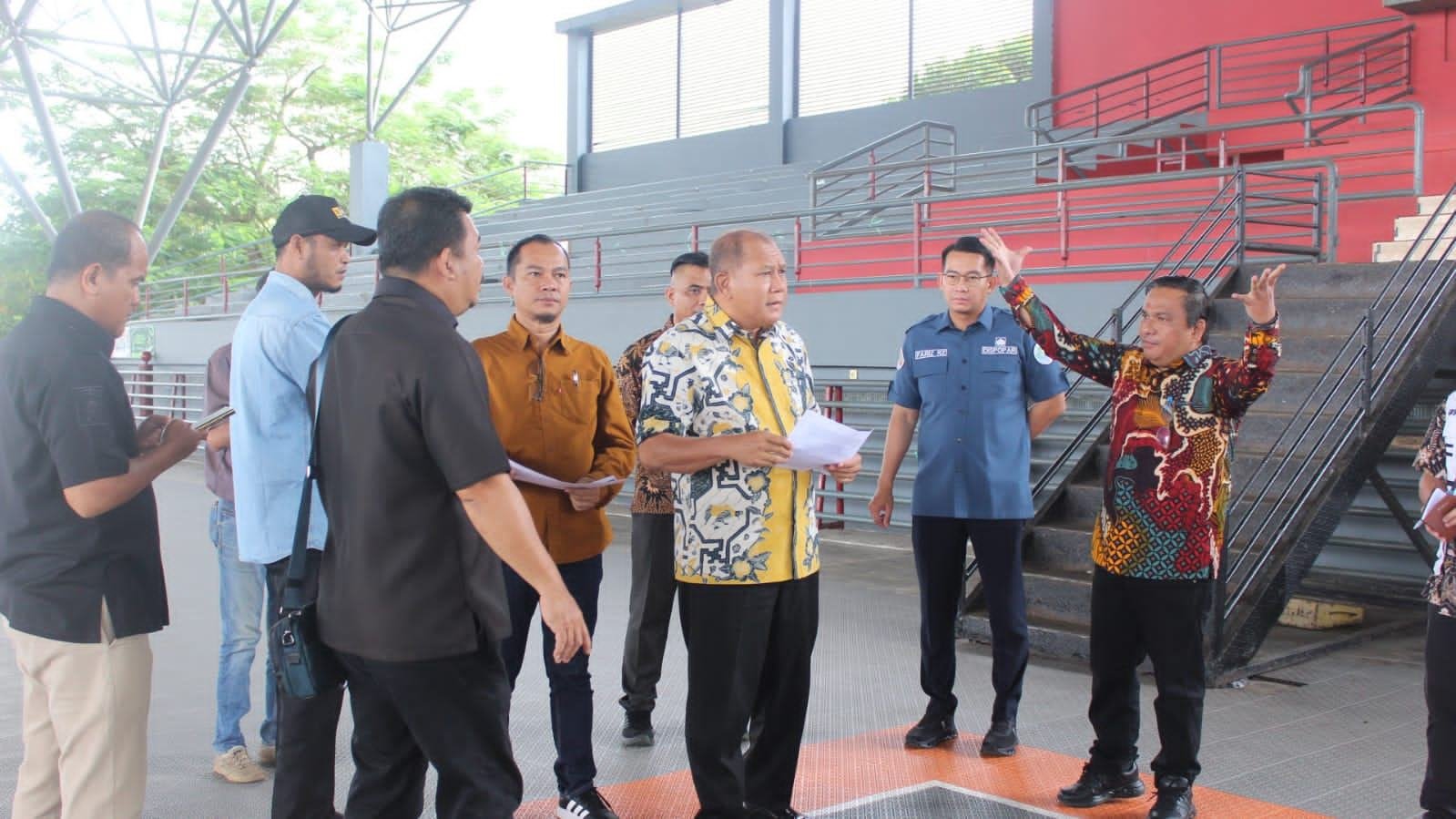 PJ Sekretaris Daerah Musi Banyuasin, Musni Wijaya, bersama sejumlah kepala OPD dan EO, melakukan peninjauan langsung terhadap lokasi pembukaan dan penutupan Ajang Musabaqah Tilawatil Qur'an (MTQ) ke XXX tingkat Sumatera Selatan.