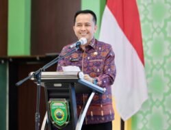 Agus Fatoni Raih Penghargaan Top BUMD Award 2024