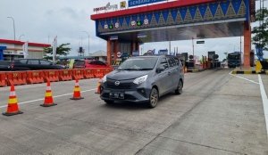 Gerbang tol Keramasan di Jalan Tol Trans Sumatra ruas Kapal Betung