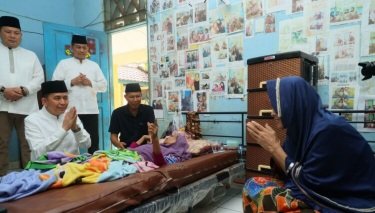 Pj Gubernur Sumatera Selatan (Sumsel) Agus Fatoni melakukan kunjungan ke “Panti Sosial Lanjut Usia Harapan Kita”
