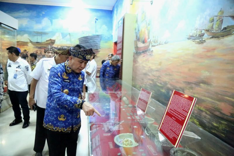 Pj Gubernur Agus Fatoni Tinjau Museum Balaputra Dewa dan Taman Purbakala Kerajaan Sriwijaya