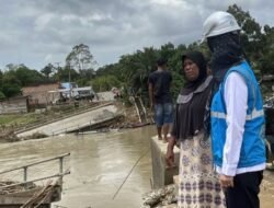 Srikandi PLN Kawal Pemulihan Pasca Banjir Bandang di Muratara 