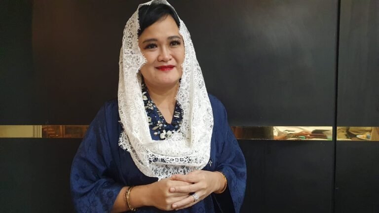 Putri Bungsu sekaligus Jubir Alex Noerdin. Lury Elza Alex. Foto : Istimewa