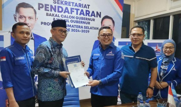 Bacagub Heri Amalindo hadir langsung ke Kantor DPD Partai Demokrat Sumsel untuk formulir Cagub, Selasa (30/4/2024).
