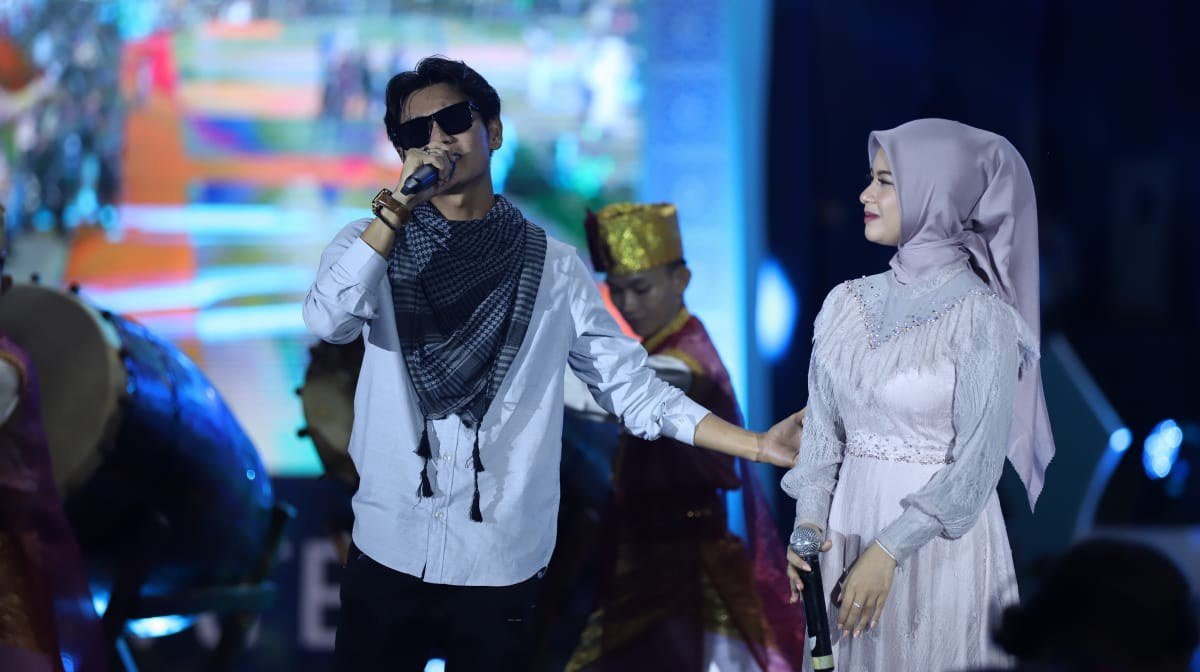 Pukau Ribuan Masyarakat Muba, Trisuka dan Nabila Bawa 10 Lagu Dalam Pembukaan MTQ XXX