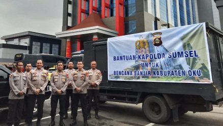 Polda Kirim Sembako untuk Korban Banjir di OKU