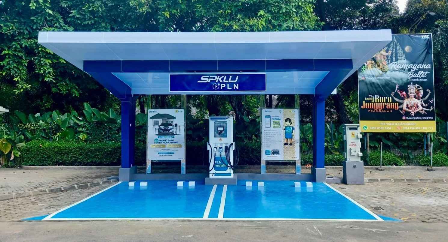 Kurangi Emisi Karbon, PLN Sabet Penghargaan Best Impact in Environment of The Year