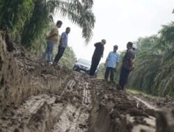Pakde Slamet Akan Timbun Jalan Rusak di Air Saleh