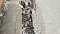 Belum Setahun Kondisi Drainase di Jalan Mataram Sudah Rusak Parah