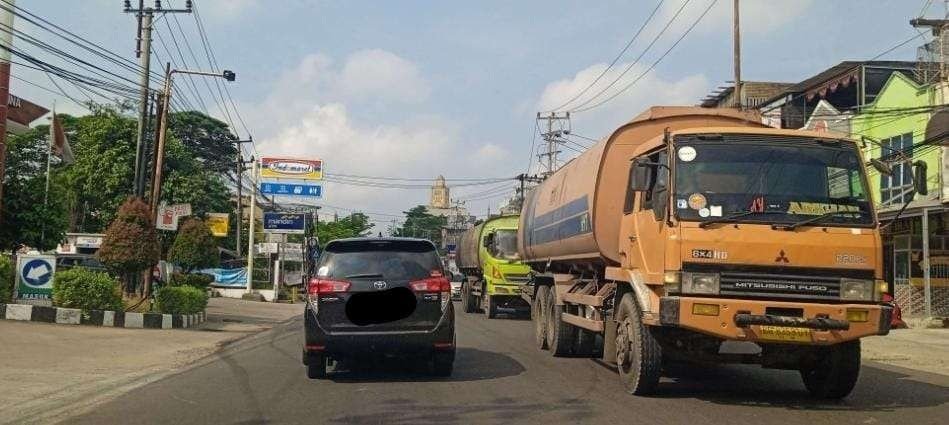 Dewan Sumsel Desak Pemerintah Daerah Tertibkan Truk Masuk Kota