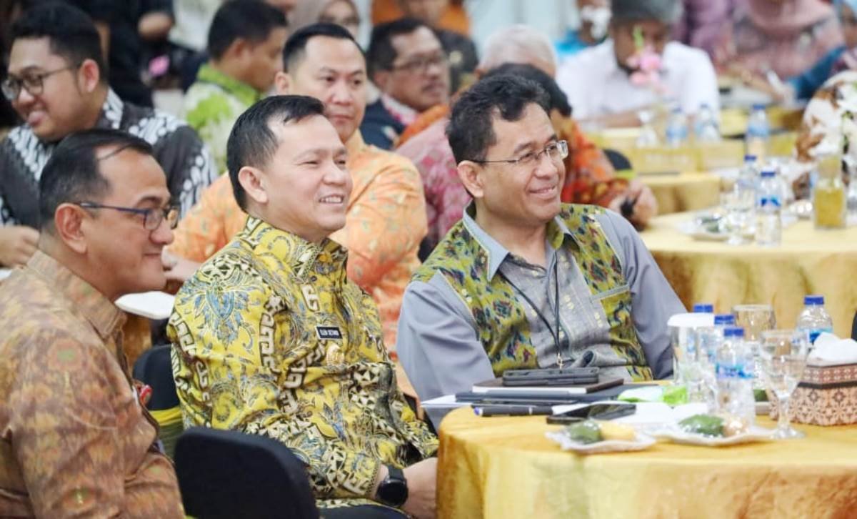Kepala OJK Sumsel Babel, Arifin Susanto pada kegiatan High Level Meeting dan Capacity Building Tim Pengendalian Inflasi Daerah (TPID) Provinsi/Kabupaten/Kota se-Sumatera Selatan.-ojk-