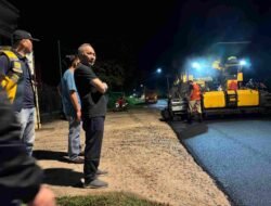 Apriyadi Sidak Malam Hari, Awasi Perbaikan Jalan di Sekayu