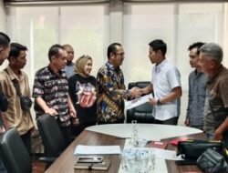 Dinon Aktifkan Oleh Oknum Kades, Perangkat Desa di Lahat Datangi Kantor Gubernur