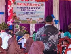 Pemdes Simpang Tais Bantu Pelajar SD dan SMP Berprestasi