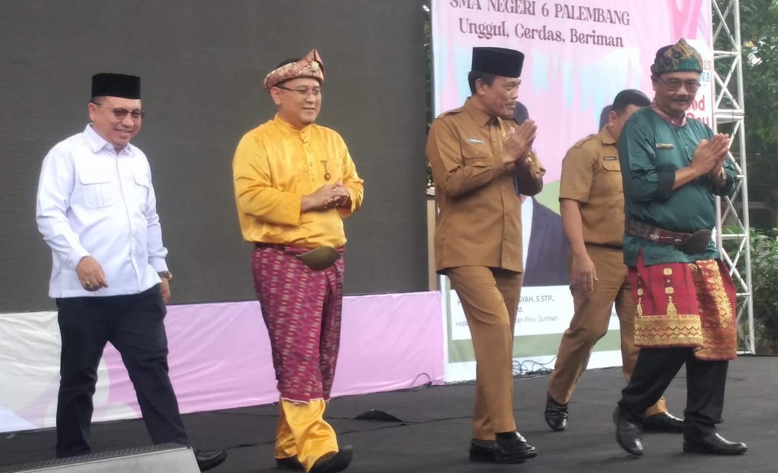 Suasana SMA Negeri 6 Palembang menggelar acara Spectarion (Step Into Boundless Creativity And Imanigation ) SMA Negeri 6 Palembang
