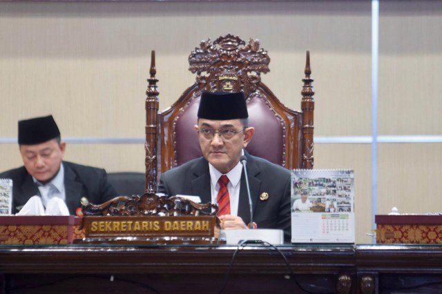 Sekda Edward Candra Dengarkan Pemandangan Umum Fraksi DPRD Sumsel Terhadap Raperda Perubahan APBD Tahun 2024 
