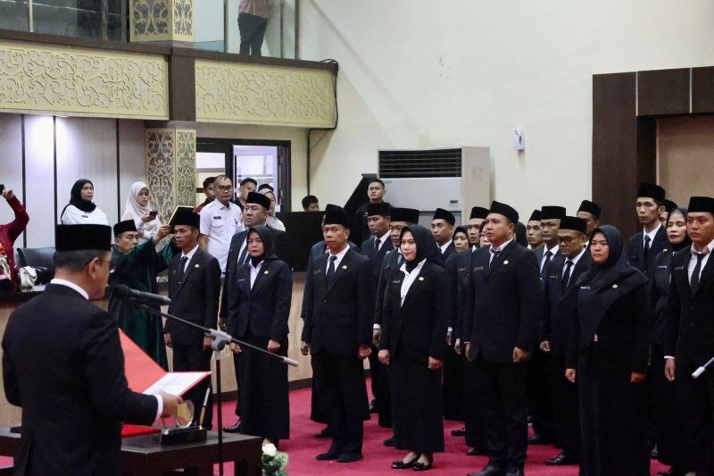 Sekda Edward Candra Lantik 47 Pejabat Fungsional di Lingkungan Pemprov Sumsel