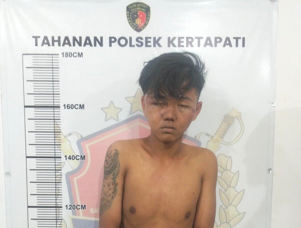 Tersangka Robbi Firli (20), warga Jalan Bukit Perak, Kelurahan Kemas Rindo, Kecamatan Kertapati, Palembang