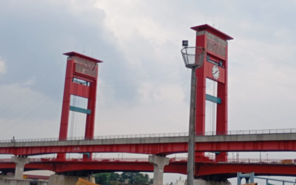 Ilustrasi Jembatan Ampera