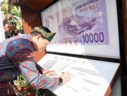 Pj Gubernur Resmikan Memorabilia Uang Rupiah Pecahan Rp.10.000