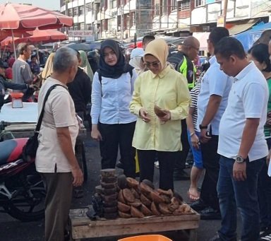 Sambangi Lubuklinggau, Cawagub RA Anita Dorong Penataan Pasar Inpres
