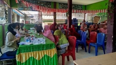 Peduli Kesehatan Masyarakat, Bukit Asam (PTBA) Gelar Pengobatan Gratis